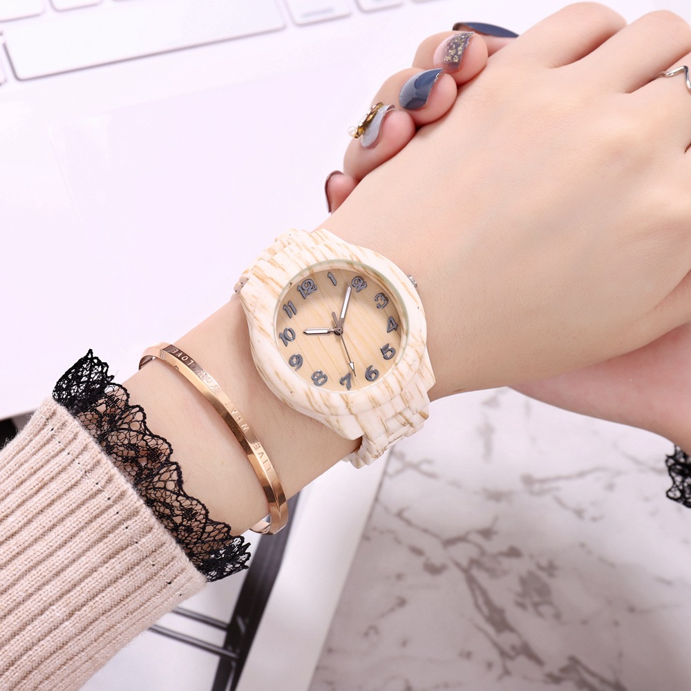 Casual Bloque De Color Hebilla Cuarzo Relojes De Mujer display picture 1