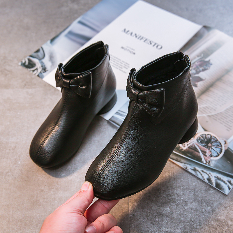 女童靴子2019秋冬新款兒童短靴韓版時尚蝴蝶結小高跟皮鞋壹件代發