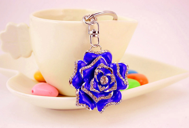 Rose Metal Pendant Keychain display picture 10