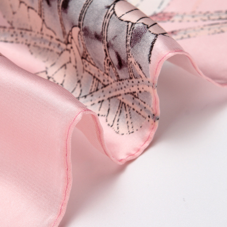 Foulard quadrato in raso per donna sciarpa versatile hijab_voghion.com