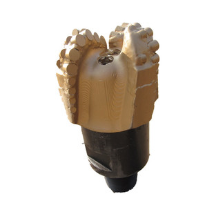 �ӱ�PDC��^�S�� 152mm�ĵ���̥�w�ͺ�Ƭ��^�r����̖