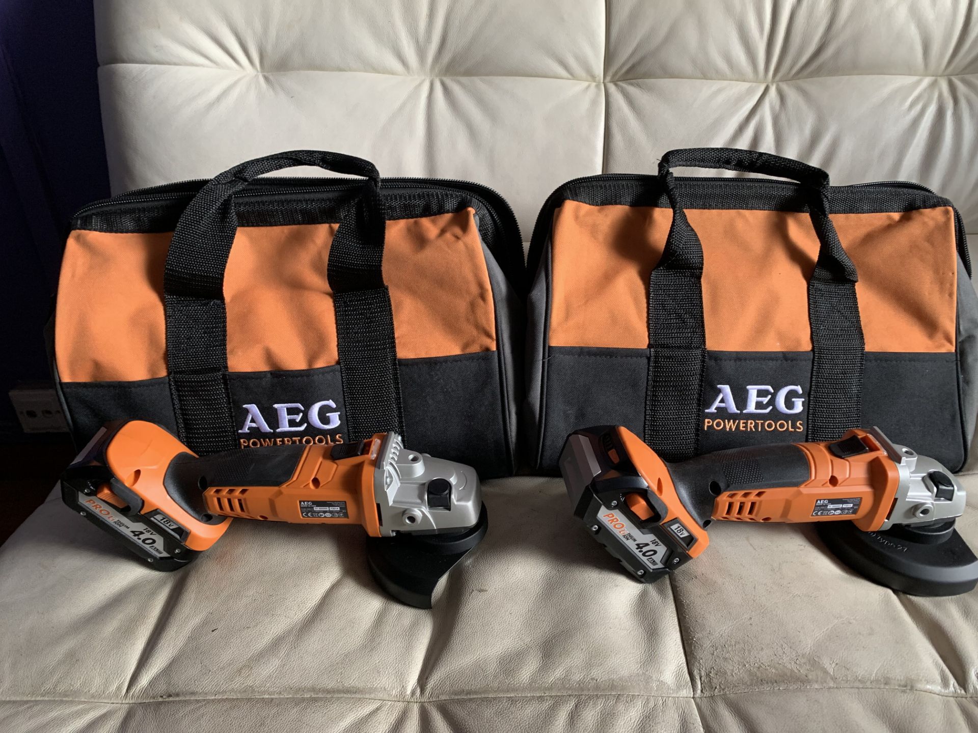 现货批发德国 AEG 充电式角磨机/磨光机 BEWS18-125X