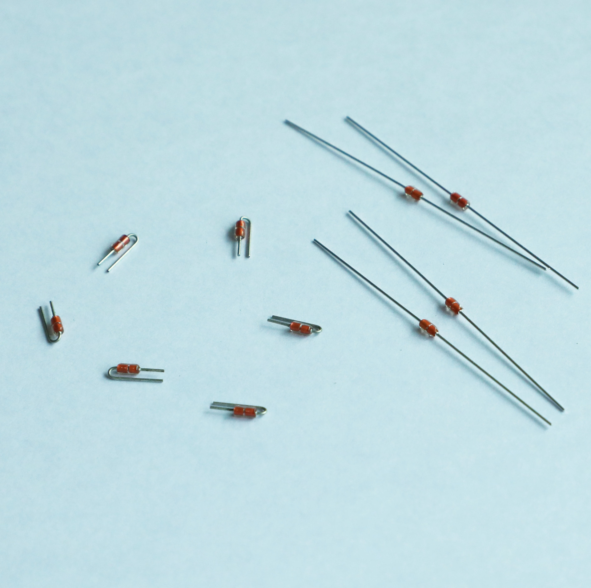 CR-603F熱敏電阻成型機