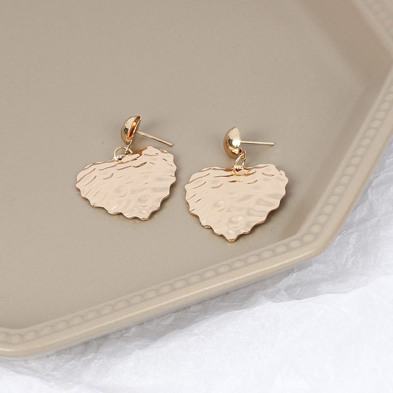 8g Weight Earrings Classification Wedding, Travel Occasion Women'S Gender Gold, Silver Color Fashion New Heart-shaped Metal Earrings For Women Hot-saling Wholesale 4