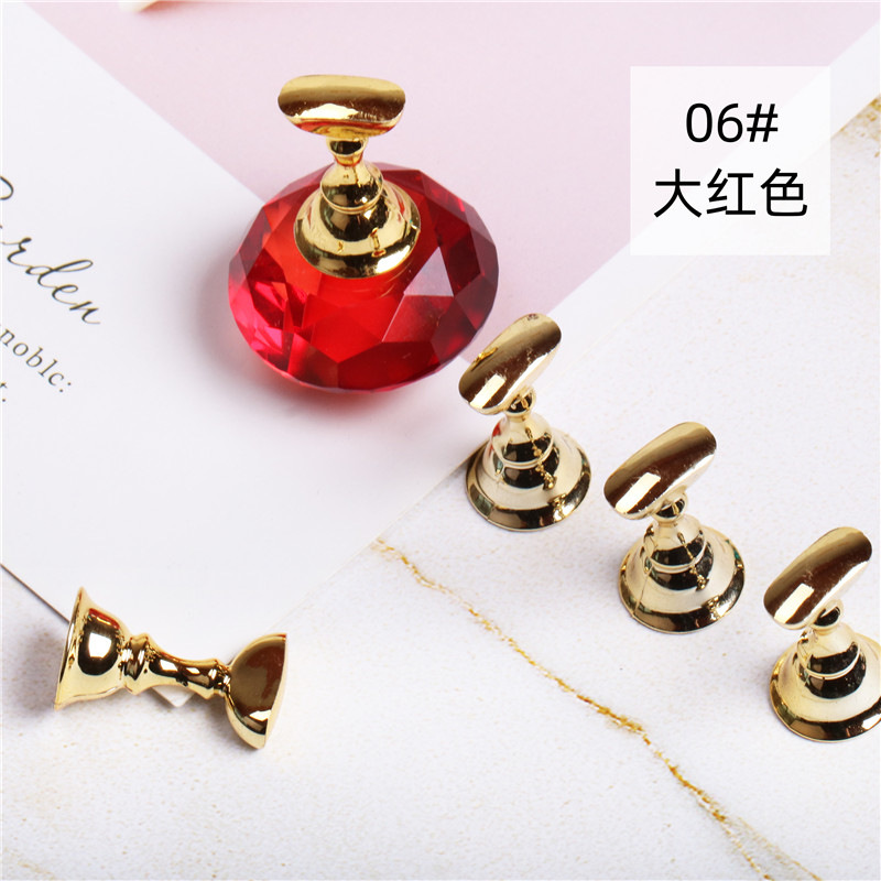 06 titular de la almohadilla de uñas rojo