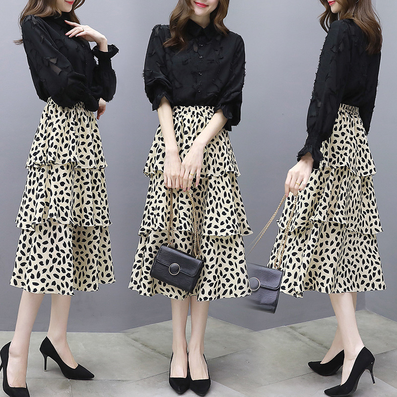 Costume femme UNE GéNéRATION - Ref 3335592 Image 1