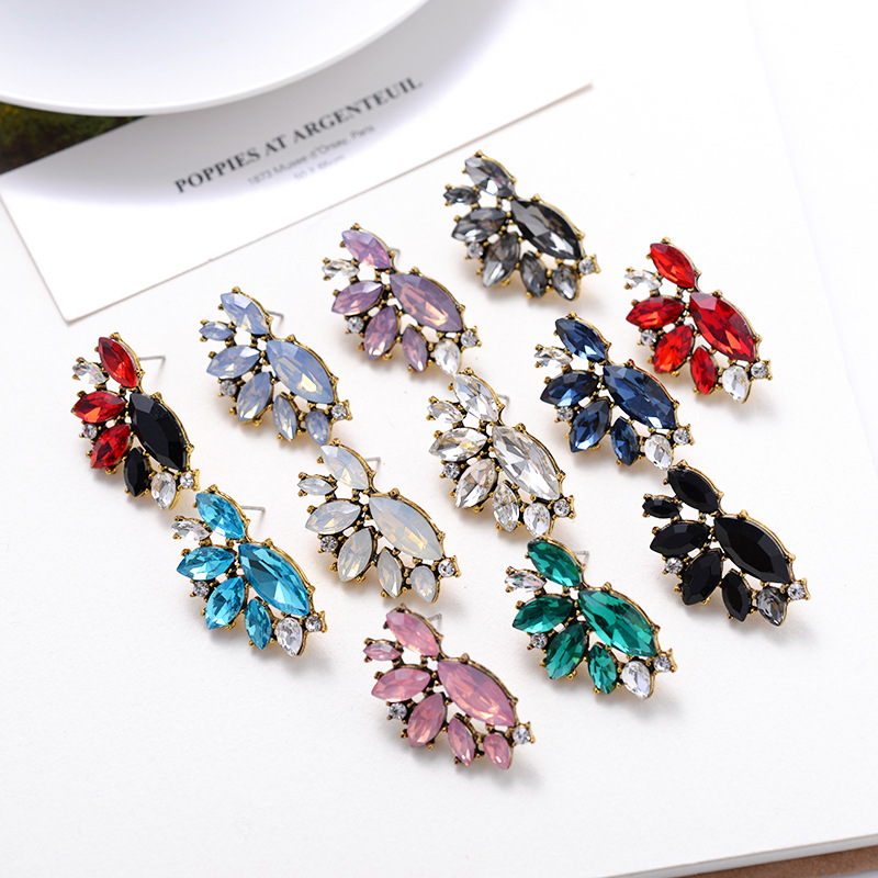 7g Weight Rhinestones Inlay Material Drop Earrings Classification 1 Pair Quantity Daily Occasion Alloy Material Geometric Pattern Women'S Gender Plating Design Retro Style 1 Pair Retro Geometric Alloy Plating Rhinestones Women's Drop Earrings 12