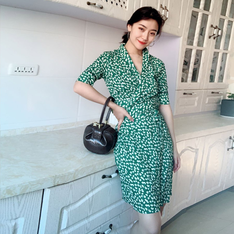 2021 summer new dress women's V-neck slim-fit floral short sleeve mid-length wrap dress long skirt