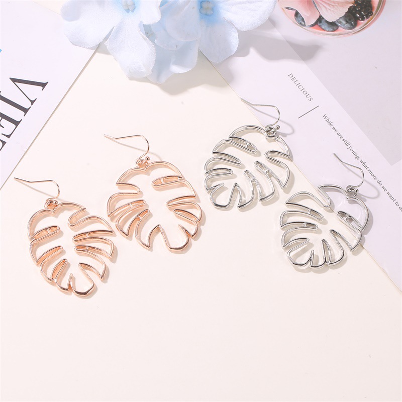 New Fashion Ethnic Style Retro Hollow Leaves Banana Leaf Earrings For Women Wholesale display picture 3