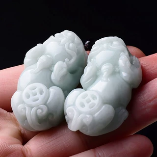 天然缅甸翡翠A货冰糯种豆绿背钱貔貅男女款吊坠挂件厂家直销批发