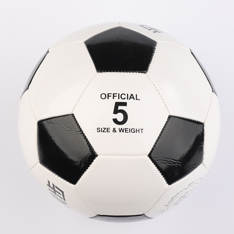 现货供应 小学生训练足球 PVC5号足球定做 黑白块耐磨足球批发