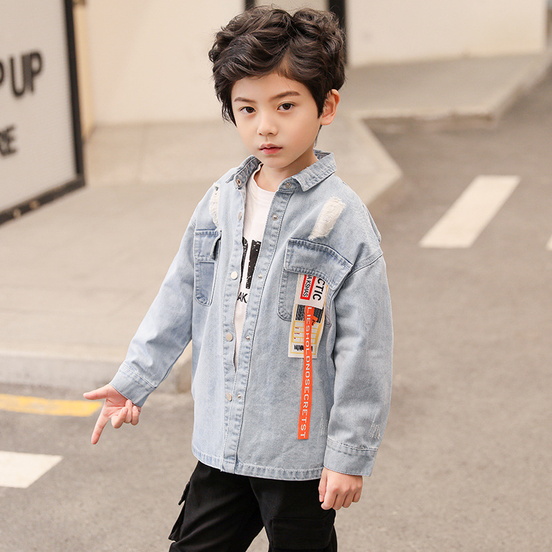 Children's clothing On behalf of Boy Korean Edition leisure time shirt CUHK Lapel letter cowboy shirt Boy jacket shirt