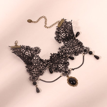 40g Weight Choker Classification 1 Piece Quantity Daily Occasion Pu Leather Material Heart Shape Pattern Women'S Gender Fashion Style Red, Gold, Silver, Black Color Fashion Heart Shape Pu Leather Choker Wholesale 3