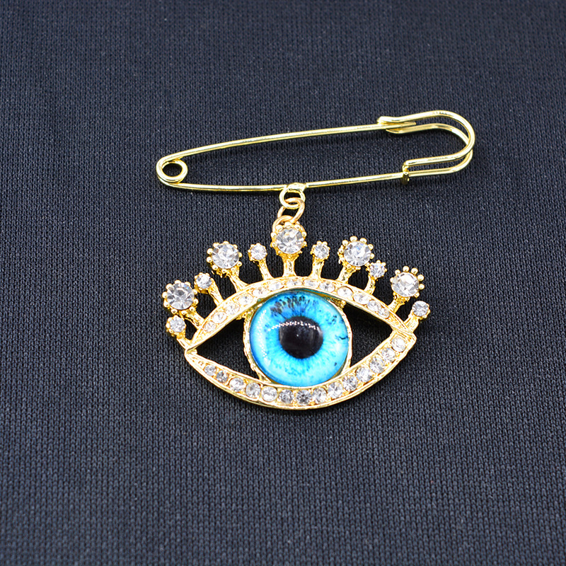 Brooch Female Pearl Anti-light Buckle Blue Eye Brooch display picture 4