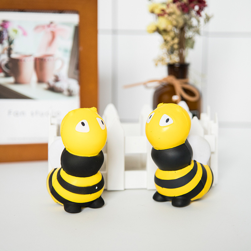 Factory direct new PU ball fast rebound small bee hot toy factory high quality PU pressure ball Factory direct new PU ball fast rebound small bee hot toy factory high quality PU pressure ball