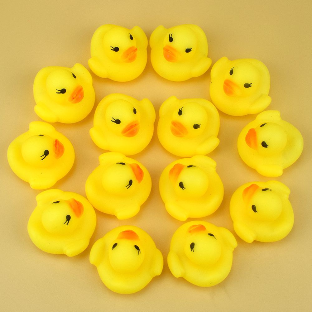 4cm high quality yellow mini small yellow duck baby pinching play a water toy bath duck sound toys