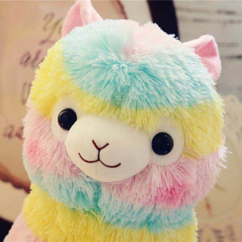 Venta al por mayor animal lindo Arco Iris alpaca muñeca de peluche juguete colorido hierba barro caballo agarrar máquina trapo muñeca
