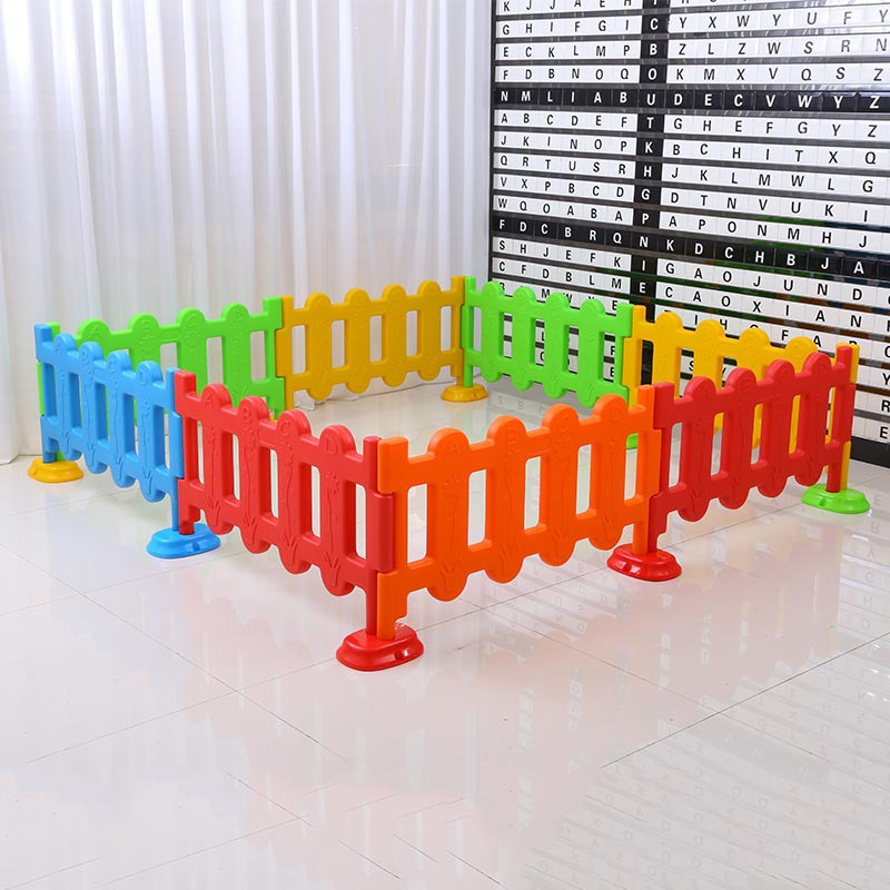 Children's plastic fence for kindergarten for early age