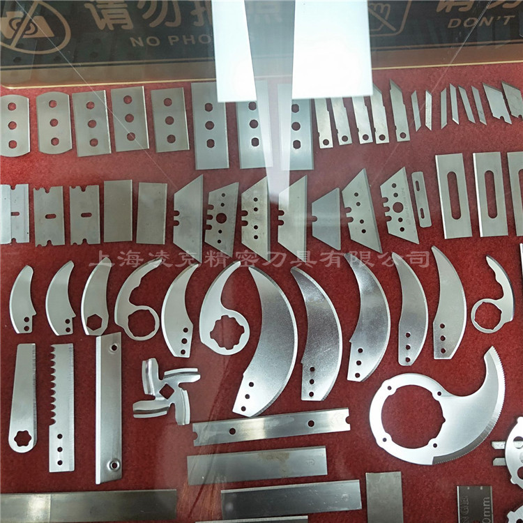 ҹӦεƬ ޱ߻иƬ ٸε