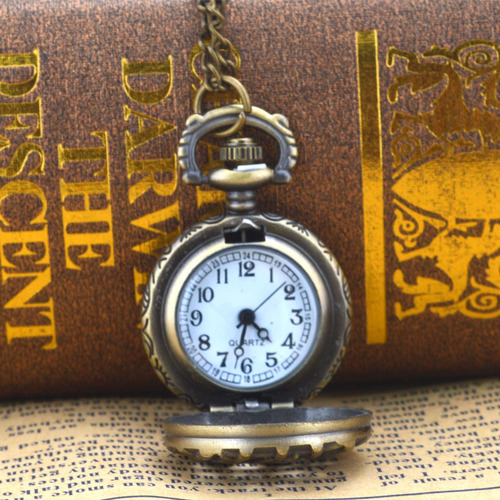 Boshiya small pocket watch wholesale retro flip small pocket watch mixed batch pattern bottom cover casual pocket watch chain