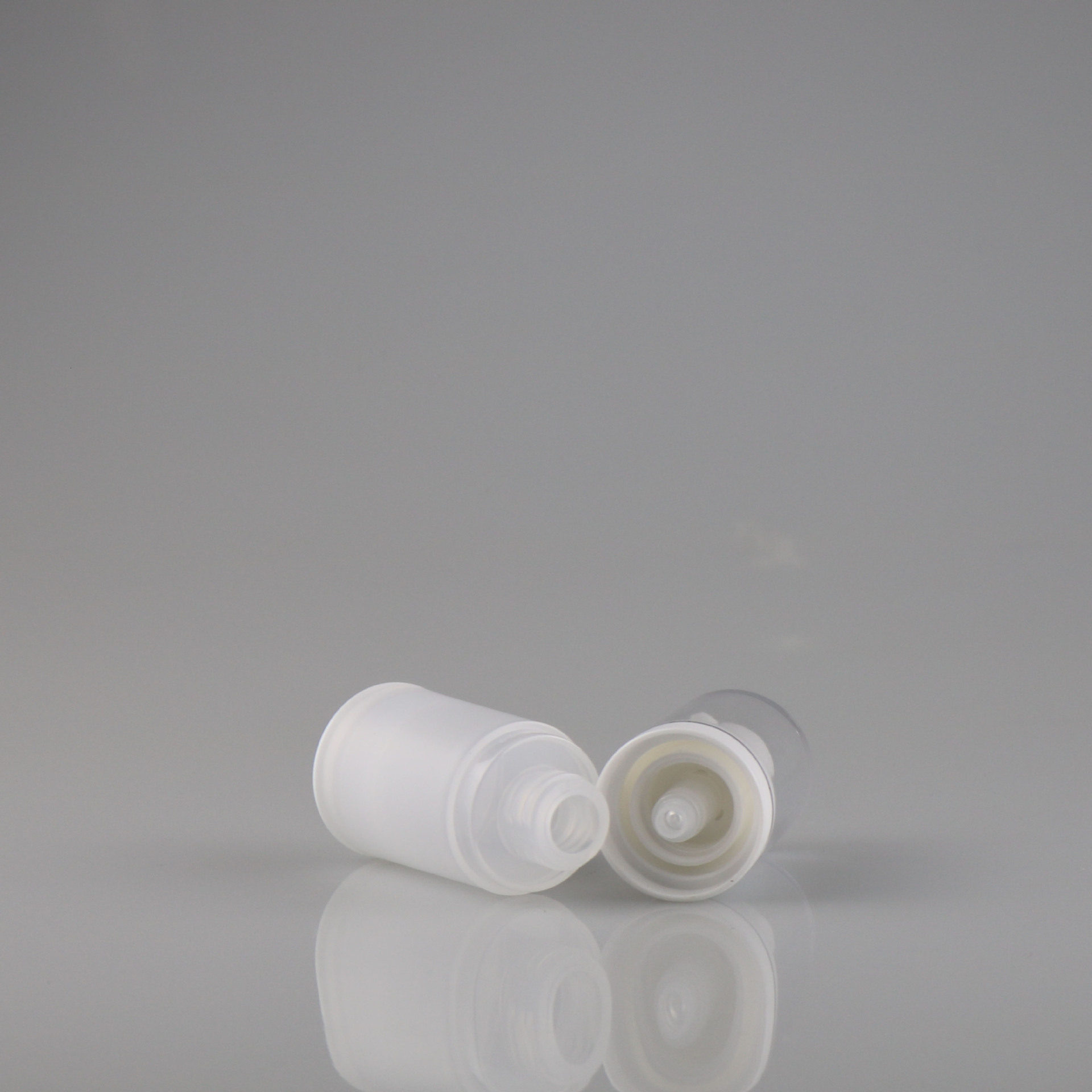 15-30-50PP真空瓶5