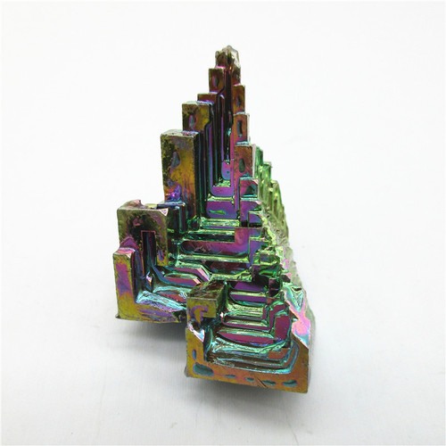 Bismuth ore, bismuth crystal, seven-color metal crystal, small ornaments, teaching specimens