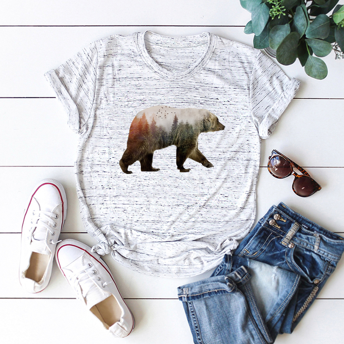 Simple Animal Polar Bear T-shirt display picture 3