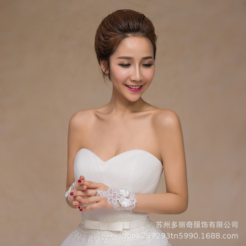 Wedding Gloves Etiquette White Short Gloves Bow Diamond Lace Fingerless Beautiful Wedding Dress Accessories