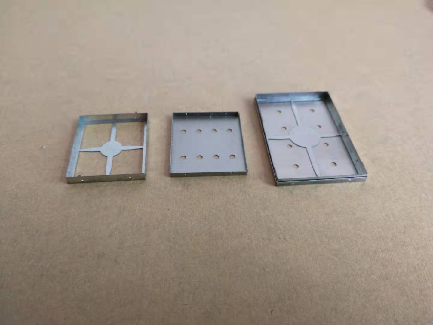 屏蔽罩 屏蔽夹厂家 可开模定制各款屏蔽罩