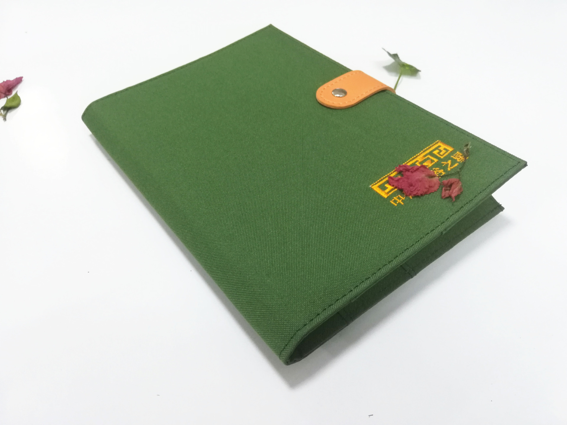 布料刺绣本 (13).jpg