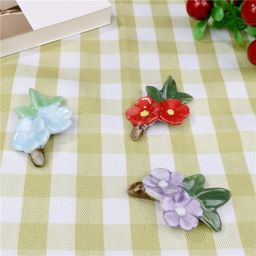 Ceramic creative plum blossom small ornaments study pen holder home personalized restaurant chopstick holder chopstick holder cute chopstick pillow