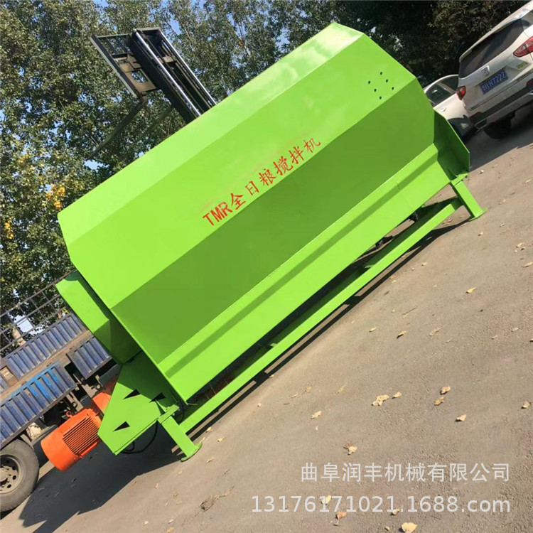 家畜饲草拌料机 秸秆粉碎混合机 三相电 饲草拌料机