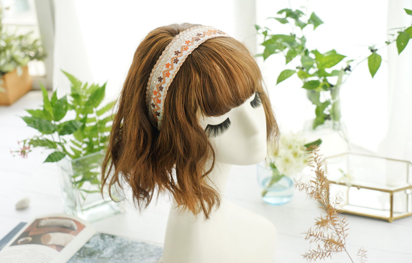 Fashion Ethnic Embroidery Lace Suede Floral Fabric Headband display picture 3