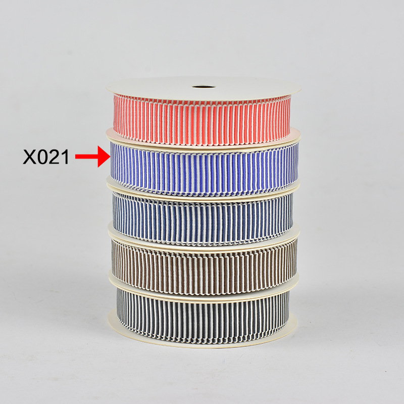 Tres colores a rayas poliéster sombrero cinturón ropa bolsa accesorios envoltura cinturón caja de regalo embalaje dentado cinta hilado teñido sombrero cinturón