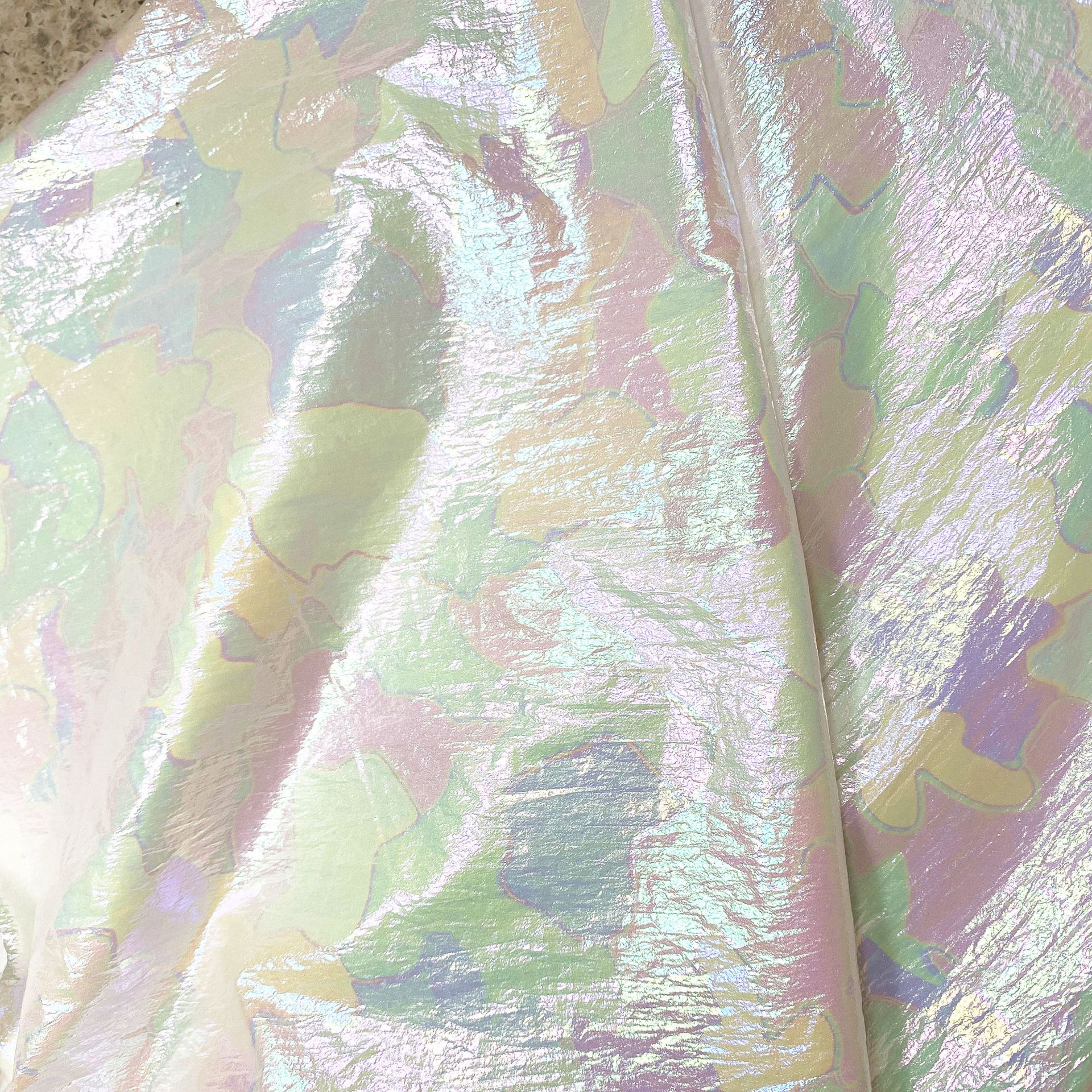 服装面料 彩色烫金覆膜面料  防晒衣羽绒服 简单大方时尚