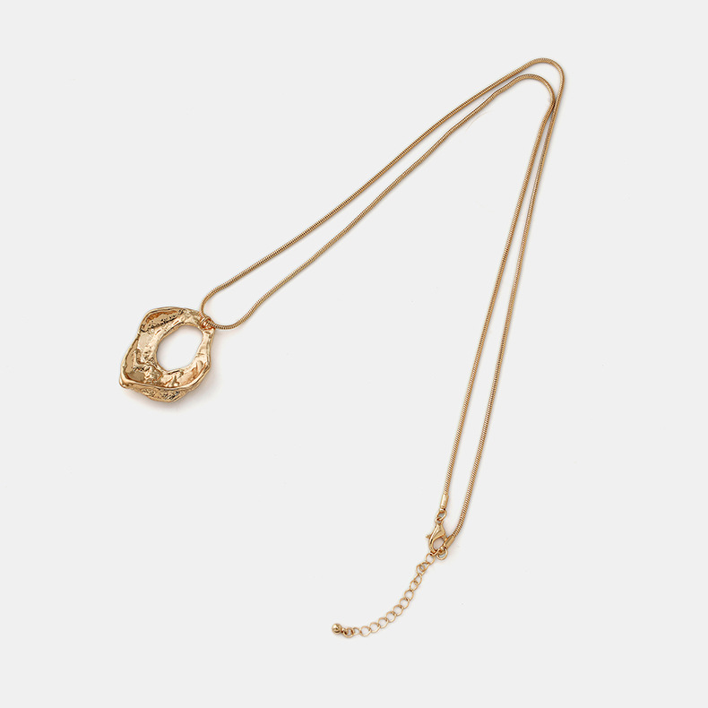 Fashion New Snake Chain Pendant Necklace Geometric Bump Design Alloy Sweater Chain Wholesale display picture 3