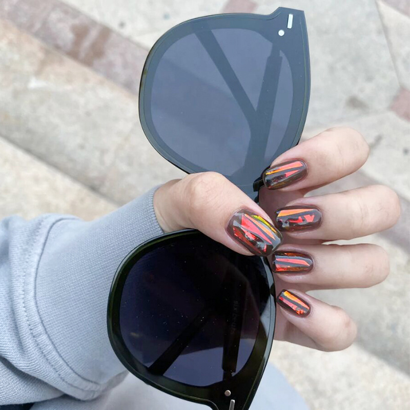 Japonés popular celofán arte del clavo de la aurora caramelo mágico colorido láser irregular etiqueta engomada del clavo fragmento decorativo