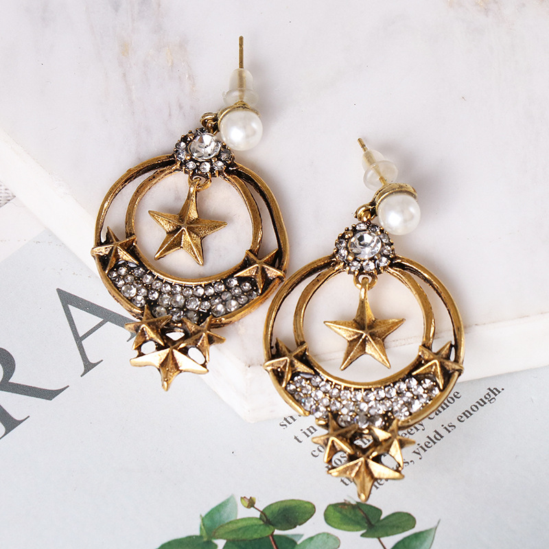 Court Style Earrings Women Baroque Geometric Pentagram Stud Earrings display picture 4