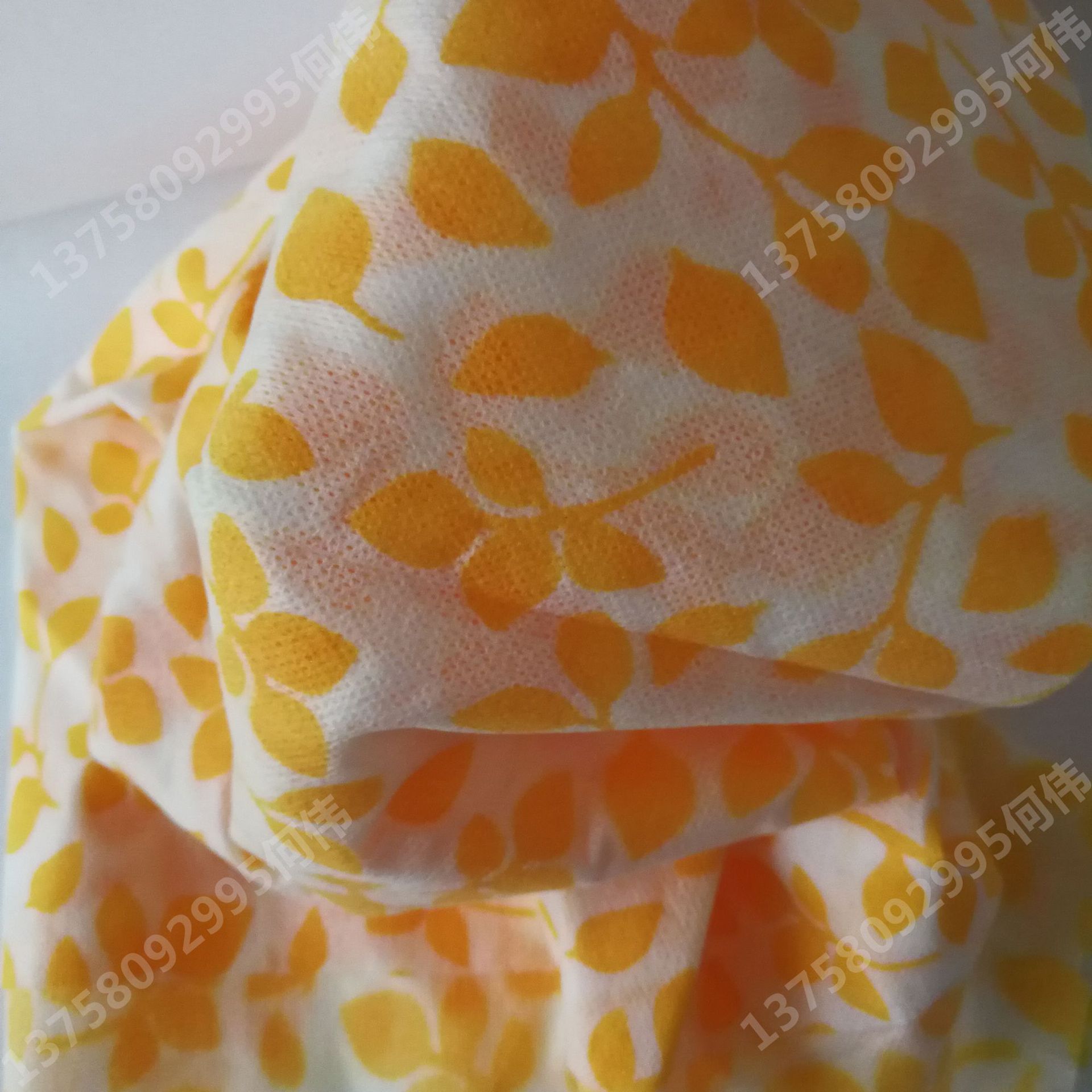 樹(shù)葉花紋水刺無(wú)紡布