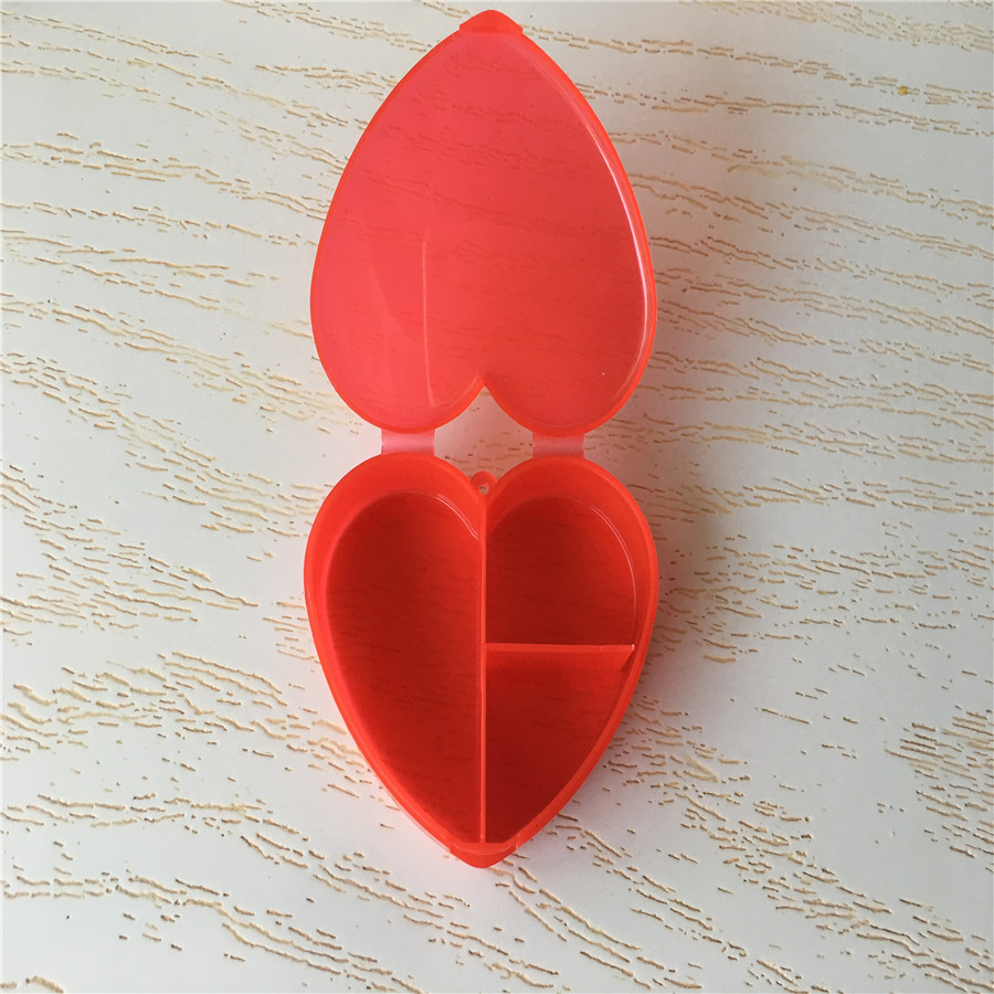 心型三格药盒三格PP盒心形饰品盒