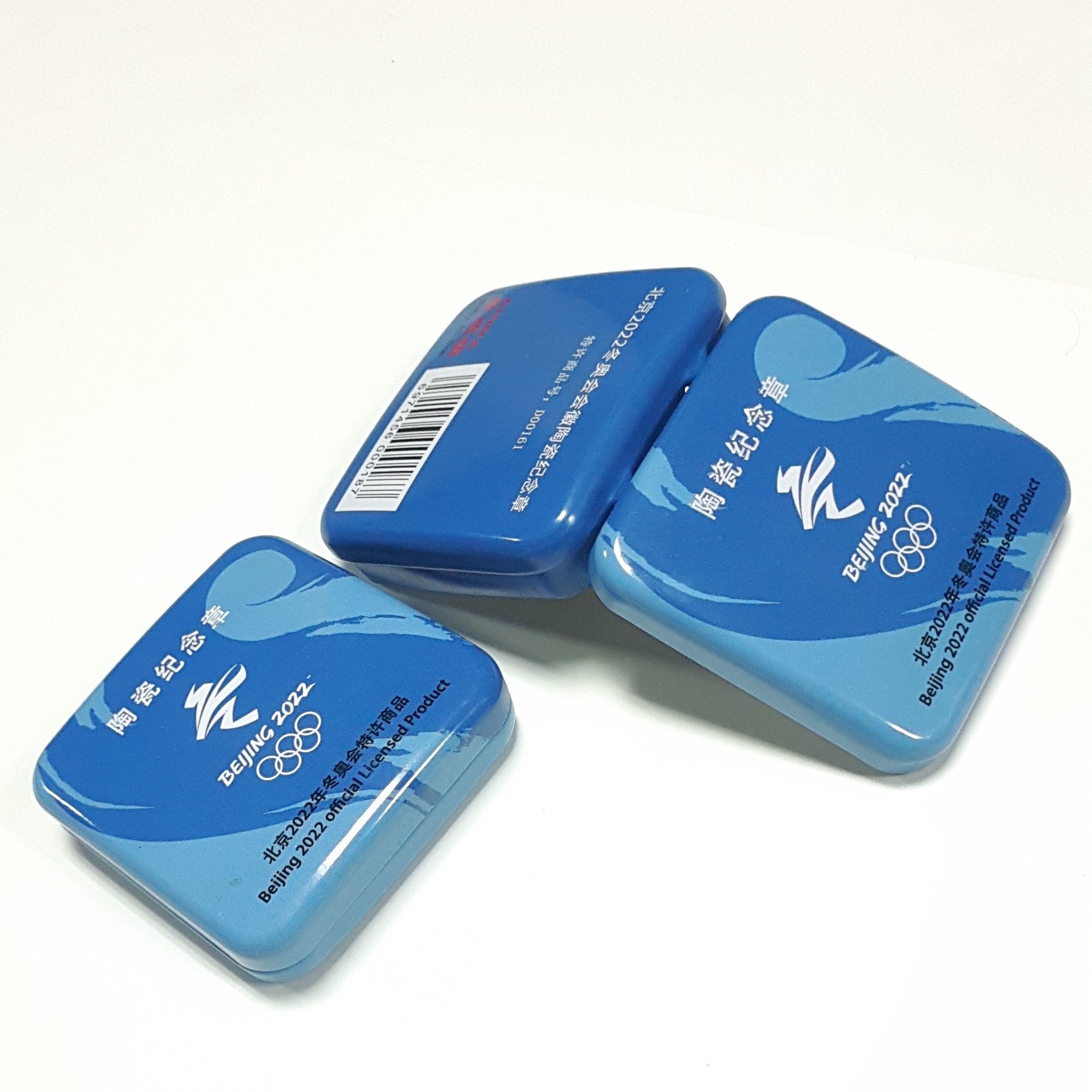 陶瓷纪念徽章铁盒 翻盖糖果盒 正方形金属药膏盒礼品包装厂家定Z