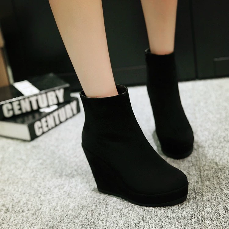 Ботинки для внешней торговли, весенне-осенние новые женские сапоги, короткие сапоги в Корейском стиле на водной платформе с толстой подошвой и высокой танкеткой, женская обувь больших размеров 404142