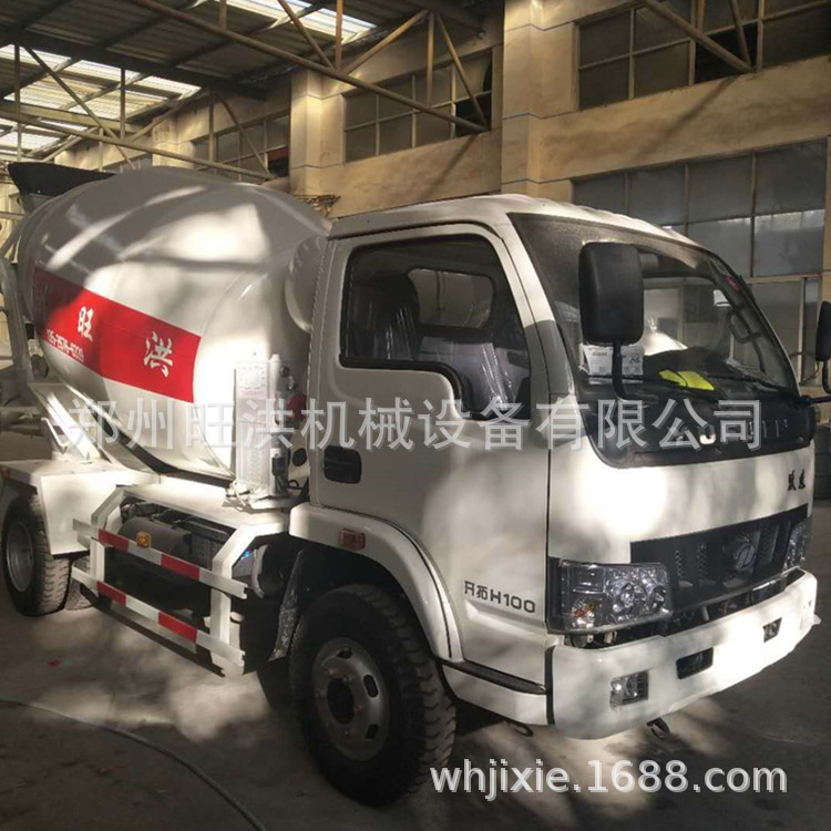 小型商混搅拌运输车 农村乡下方便灵活 2-6方混凝土搅拌罐车价格