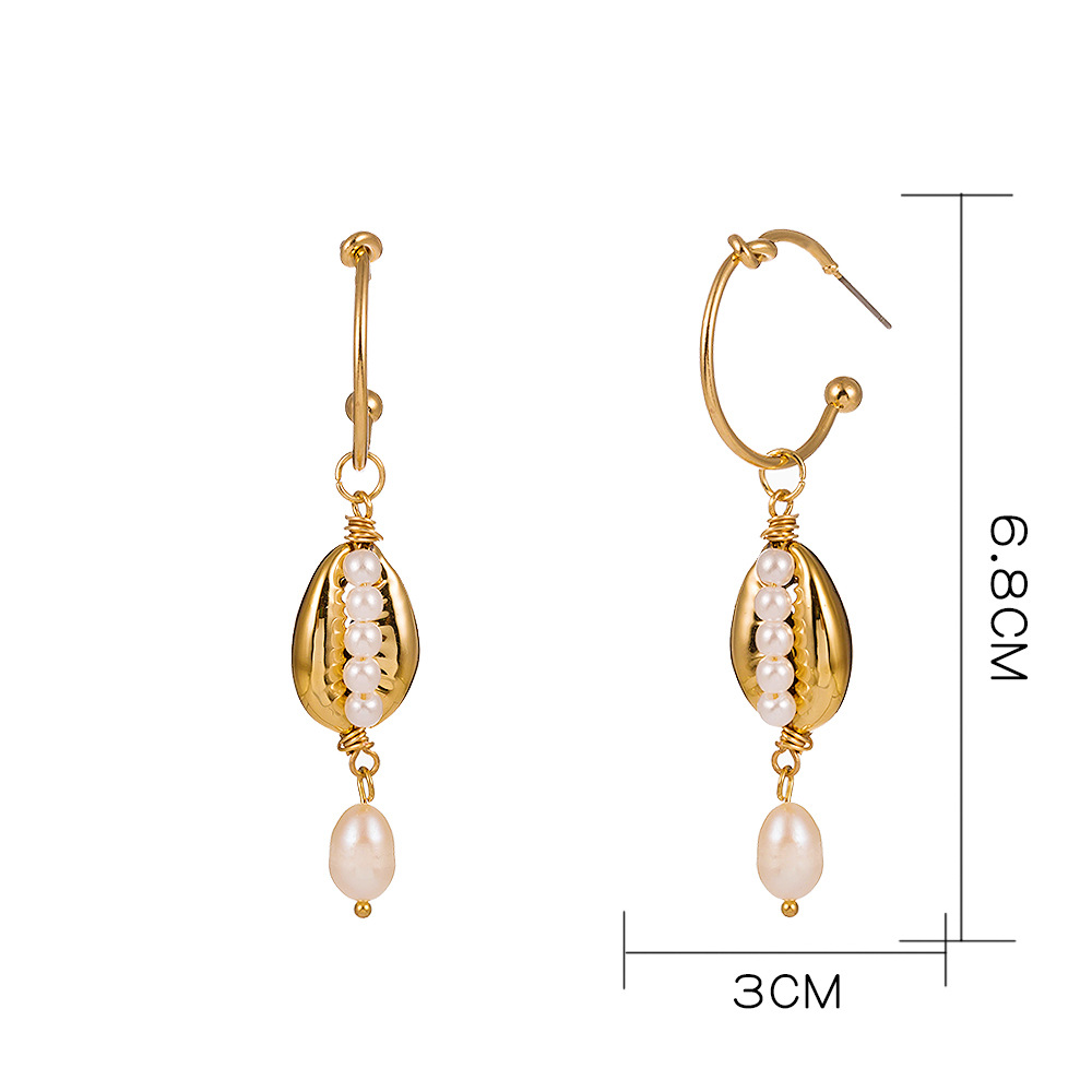Fashion Shell Pearl Gold C-shaped Earrings display picture 1