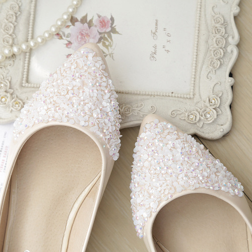 Korean style women's shoes, slim and fashionable 2024 autumn new pointed toe shallow mouth single shoes, sequined rhinestone flat shoes for women, large size
