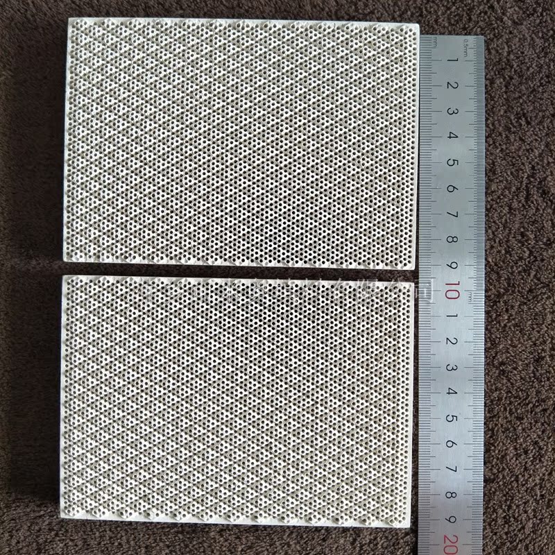 供应134x94x13mm陶瓷燃烧板　菱形1.4孔径红外线辐射板