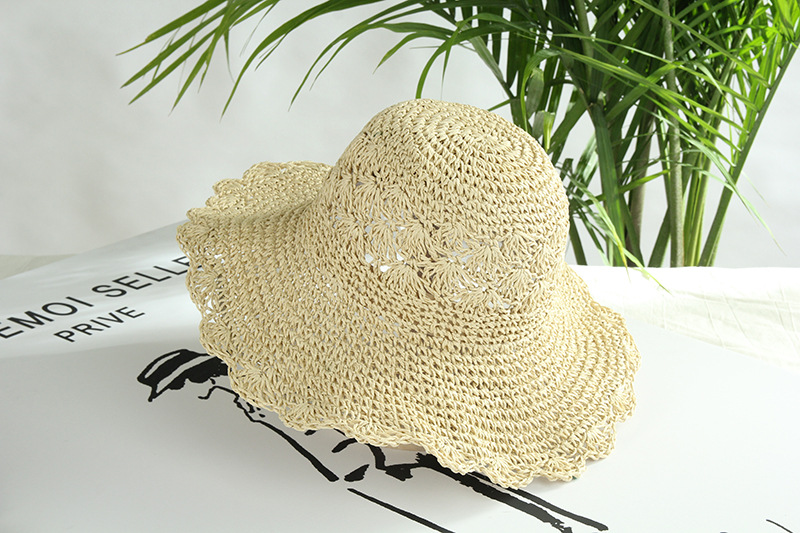 Women's Vacation Solid Color Flat Eaves Straw Hat display picture 4