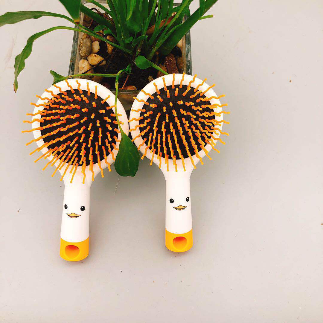 10901521048_1748283745