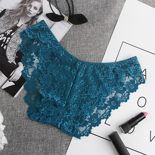 Sexy water-soluble lace underwear for women, ultra-thin, seamless, low-waist, hip-lifting, transparent briefs