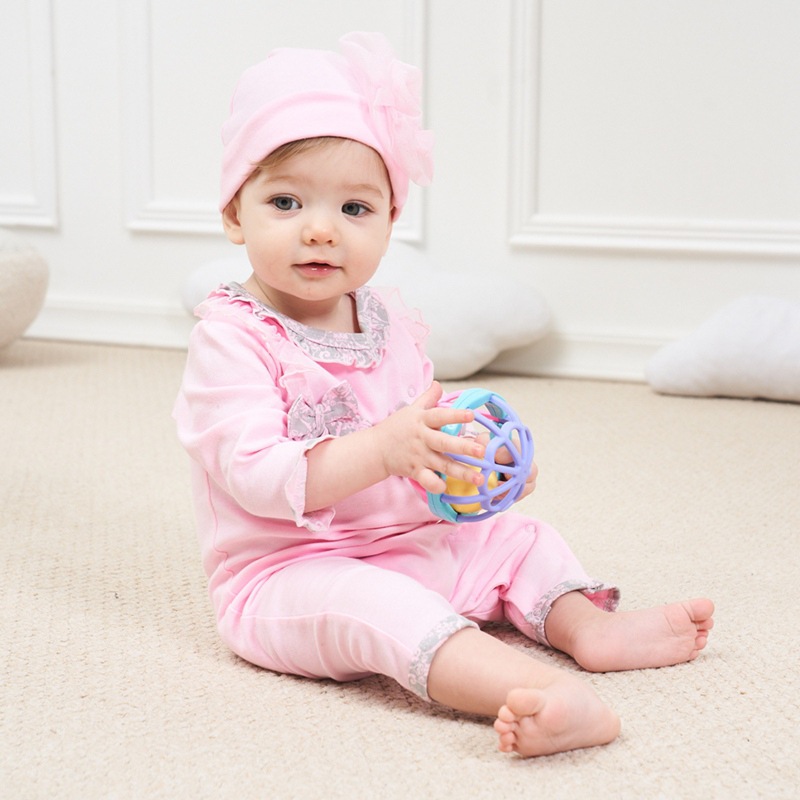 Long-sleeved baby girl's jumpsuit, rompe...